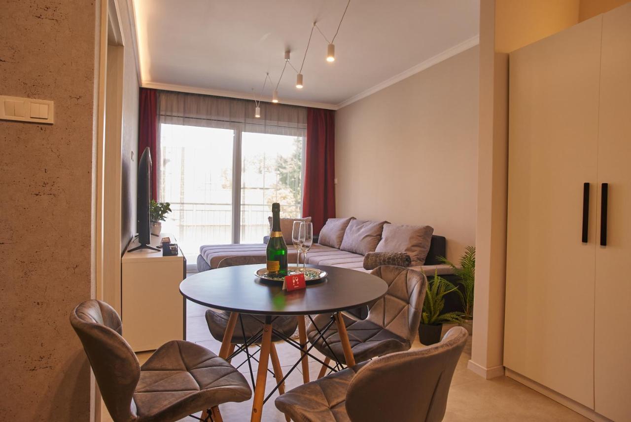 Sunlight Red Szeged Apartment Exterior foto